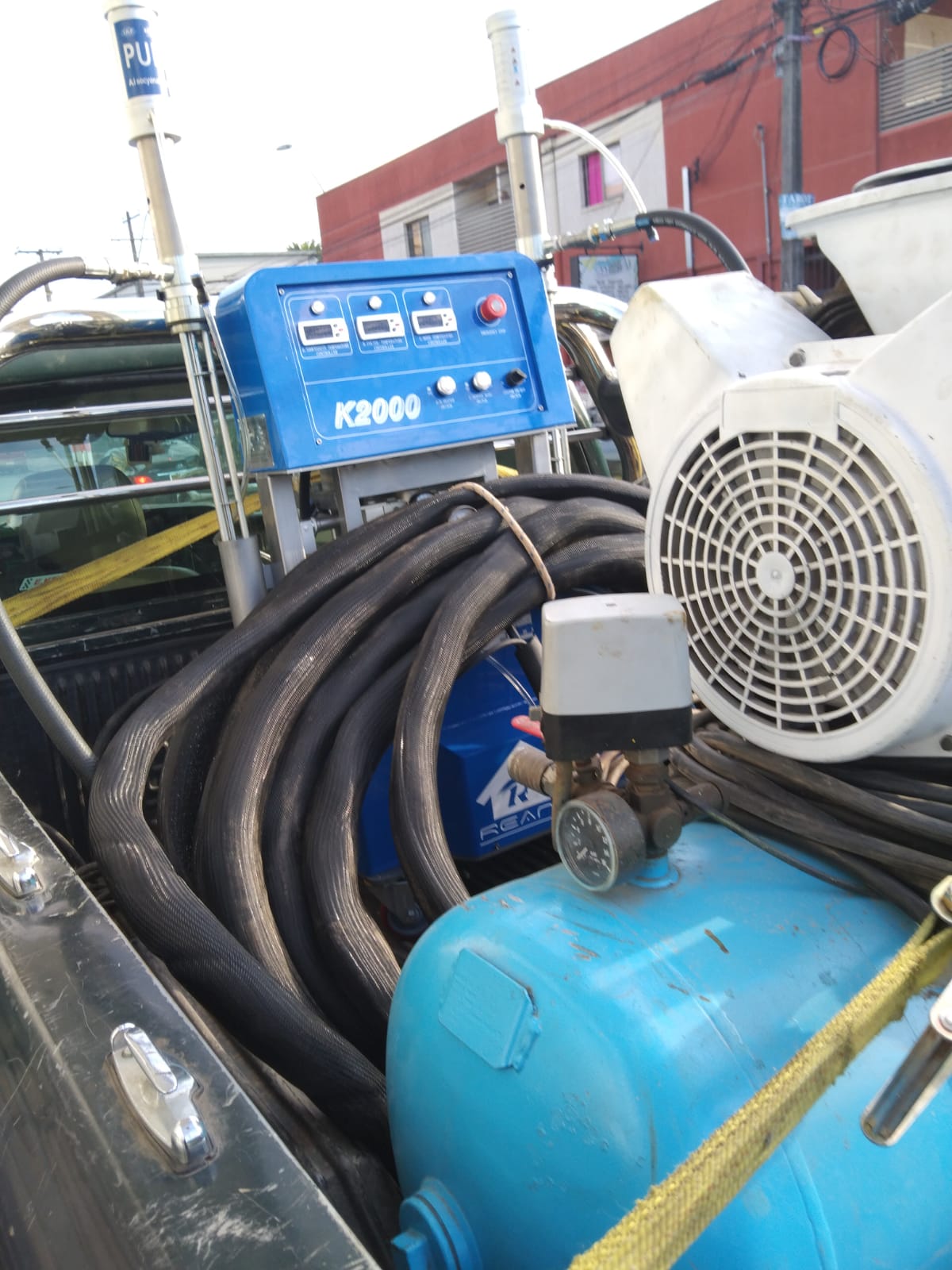 pu spray machine and pumps